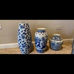 3 Chinoiserie vases